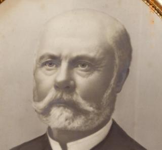 Erlach József (1837-1911) Foglalkozása: uradalmi erdész Vécsen, majd 1873-tól Parádon.