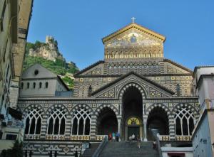 Campania, Amalfi,  Szent András Dóm.XIII. sz. arab, normann stílus jegyek.